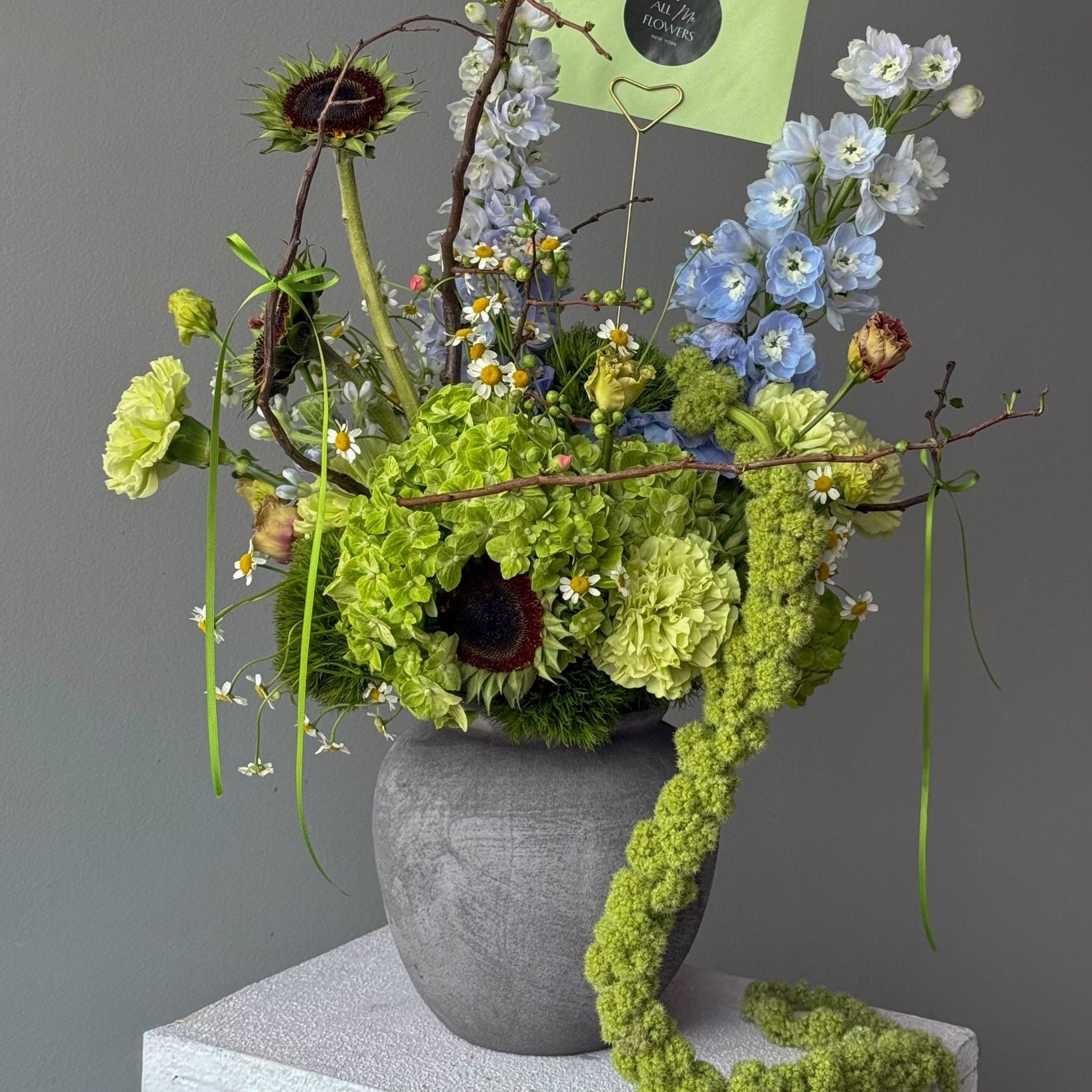 Vase Arrangement "Green Poetry" - hydrangeas, seasonal flowers, vase included - All Me Flowers