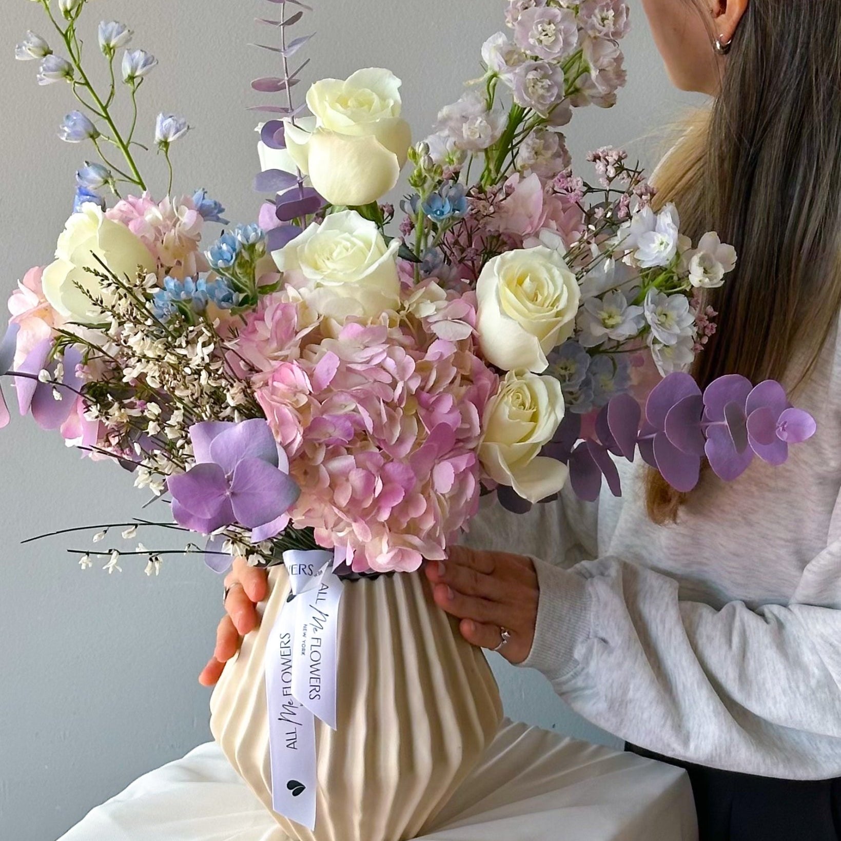 Vase Arrangement “Lavender Blush” - garden roses, seasonal flowers - All Me Flowers