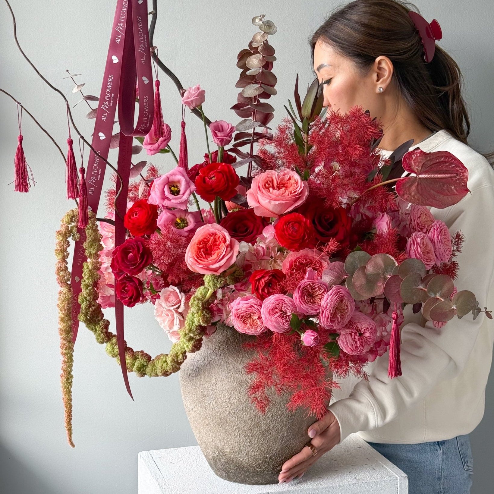 Vase Arrangement "Red Velvet" - roses, seasonal flowers, vase included - All Me Flowers