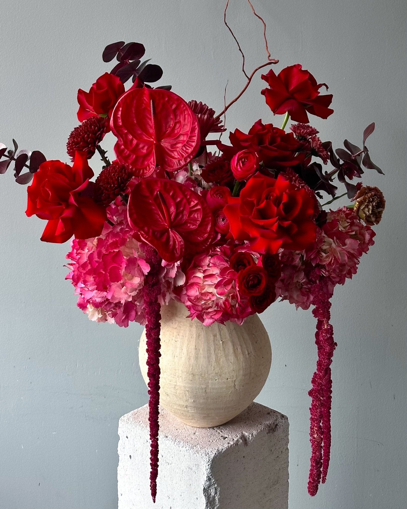 Vase Arrangement "Ruby" - roses, seasonal flowers, vase included - All Me Flowers