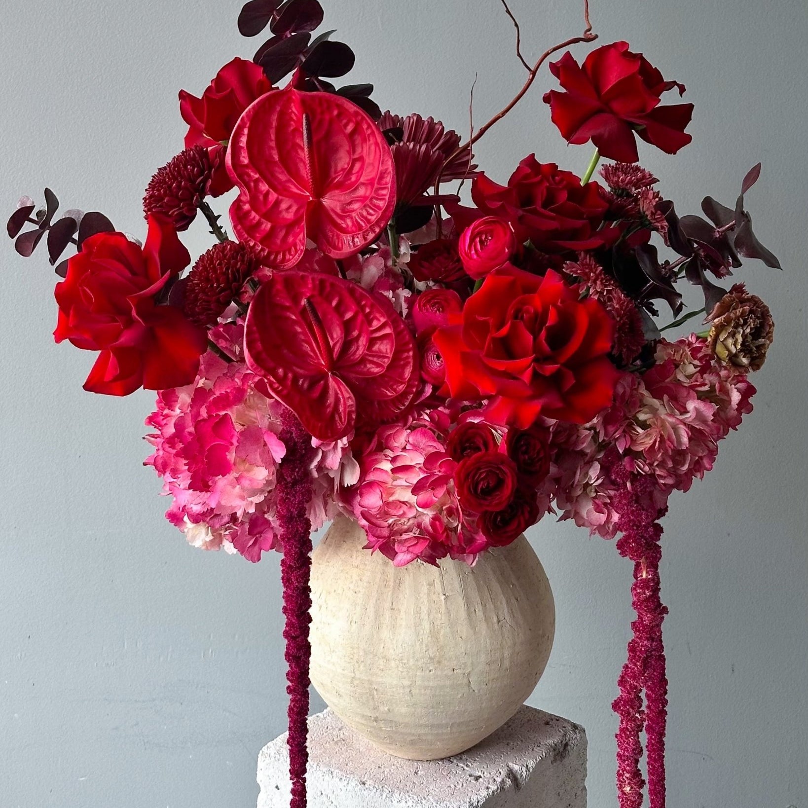 Vase Arrangement "Ruby" - roses, seasonal flowers, vase included - All Me Flowers