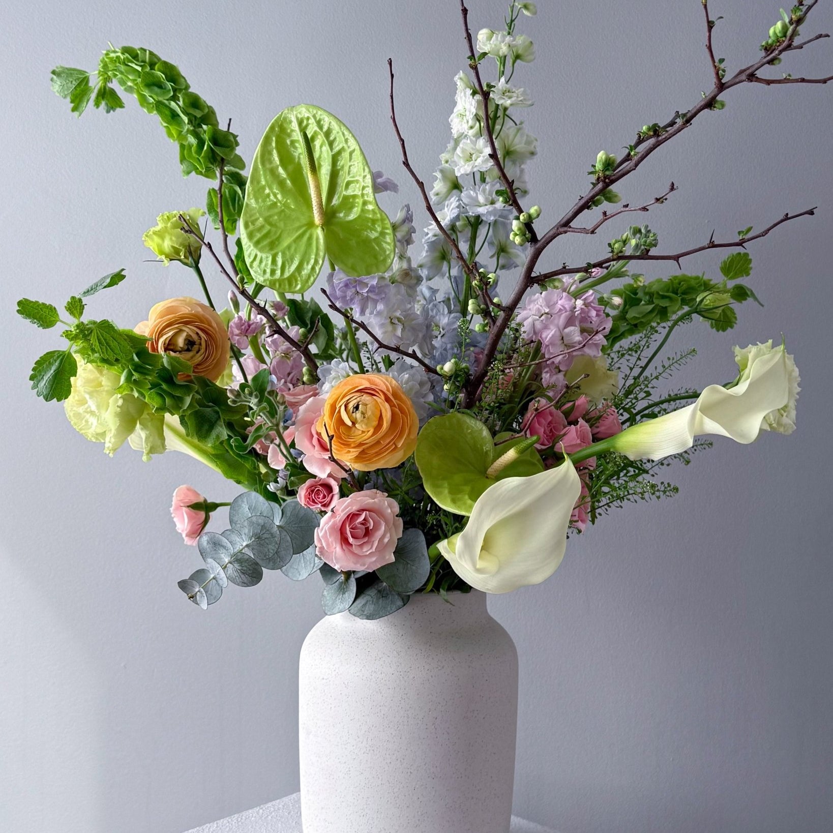 Vase Arrangement “Spring Meadow” - ranunculuses, calla lilies, roses, vase included - All Me Flowers