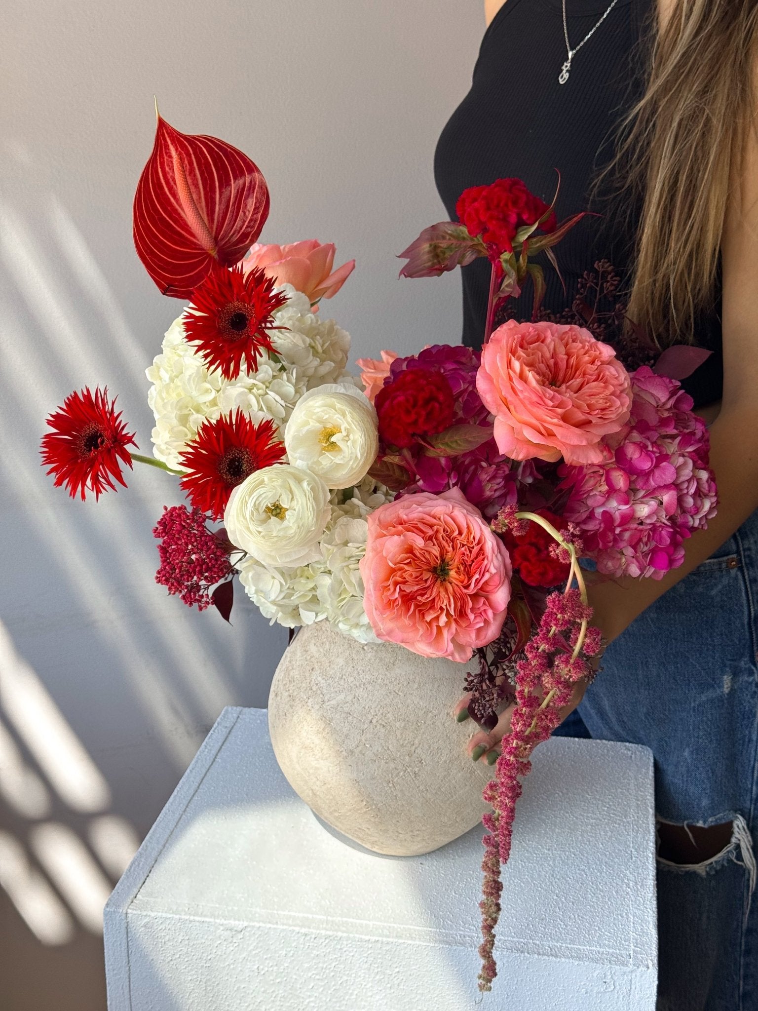 Vase Arrangement “Velour” – red roses, hydrangeas, seasonal flowers - All Me Flowers