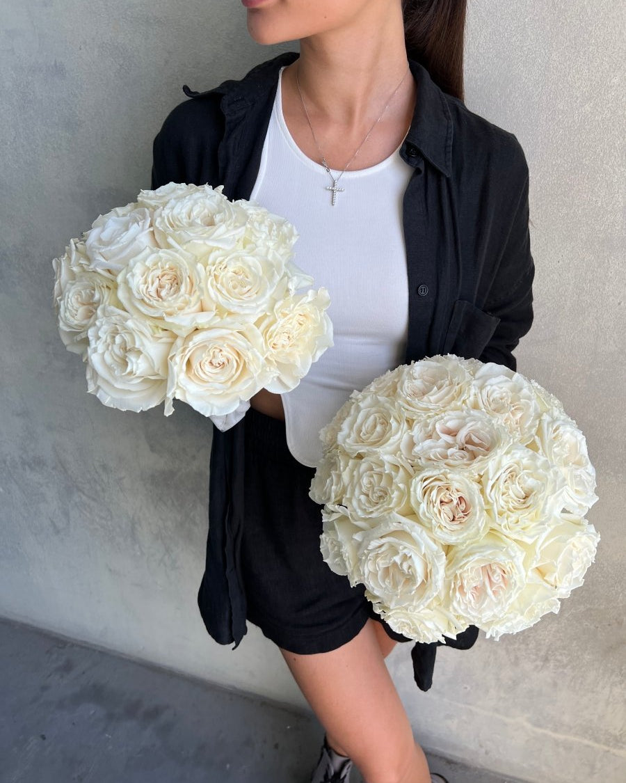 wedding-bouquet-ivory-classic-roses-nyc