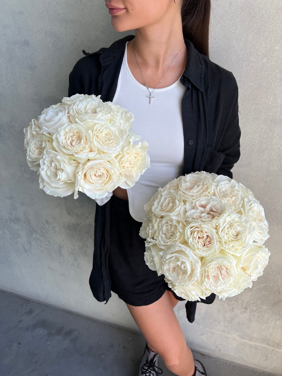 wedding-bouquet-ivory-classic-roses-nyc